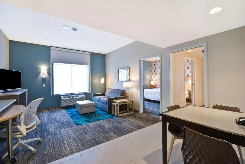 キングサイズベッドのスイートルーム, Home2 Suites By Hilton Perrysburg Levis Commons Toledo