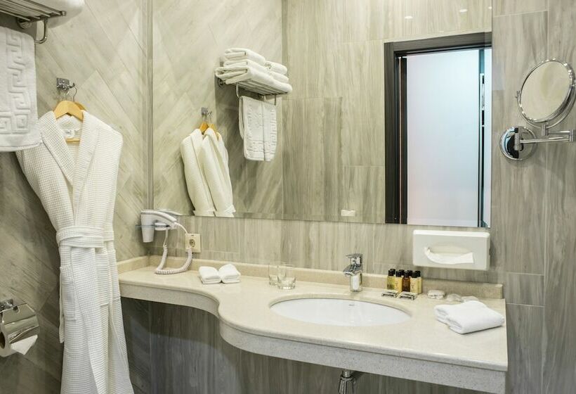 Cameră Superioară, Marlin