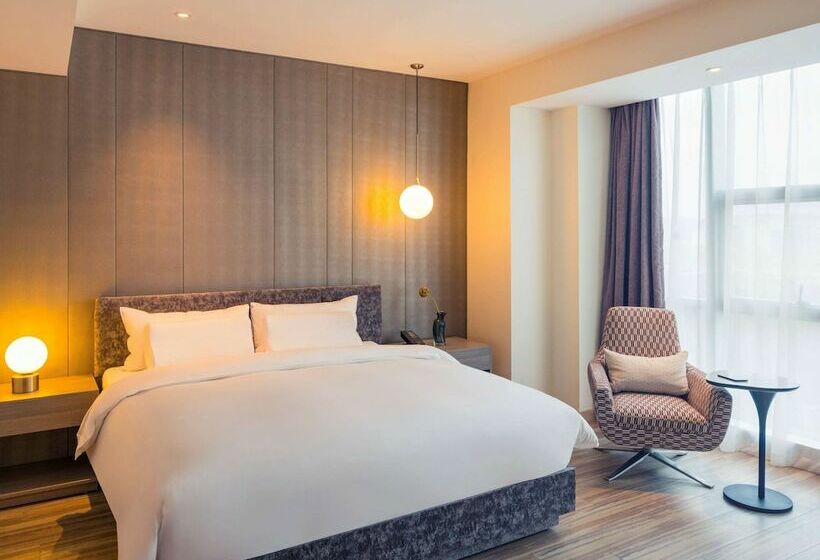 Superior Oda, Mercure Shanghai Hongqiao South