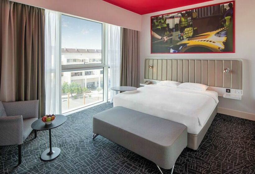 سوییت جونیور, Park Inn By Radisson Dubai Motor City