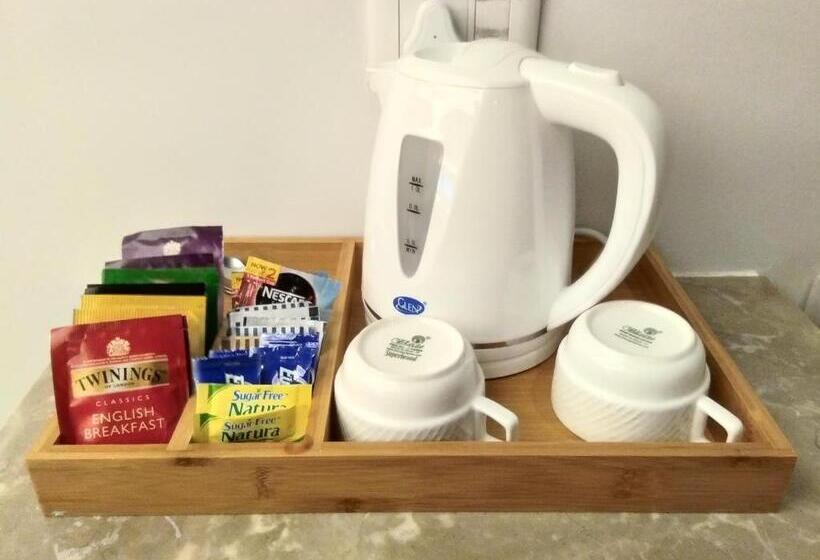 Номер Deluxe Кровать Кинг, Ramada Encore Jalandhar