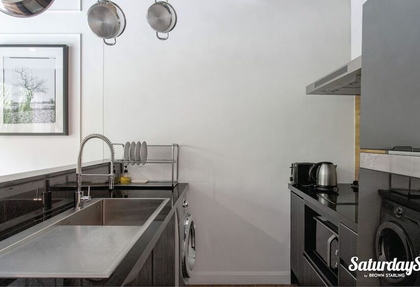 סוויטת 2 חדרי שינה, Saturdays Residence By Brown Starling