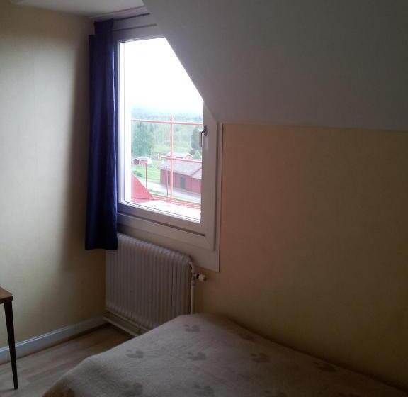 Номер Стандарт Индивидуальный Совместная Ванная, Utbygårdens Hostel