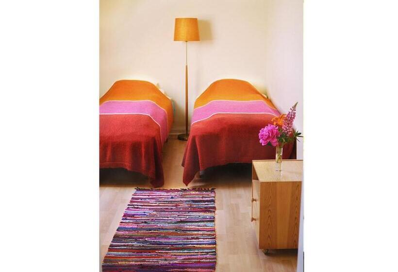 Номер Стандарт Совместная Ванная, Utbygårdens Hostel