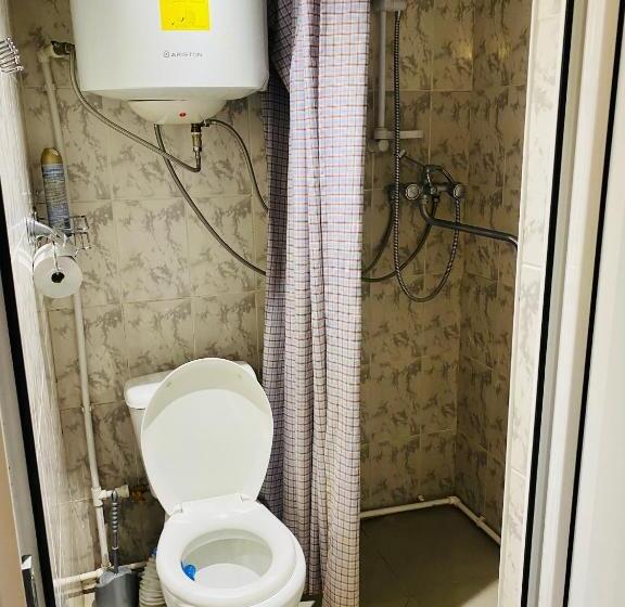 تختخواب در اتاق مشترک, Lovely Goris