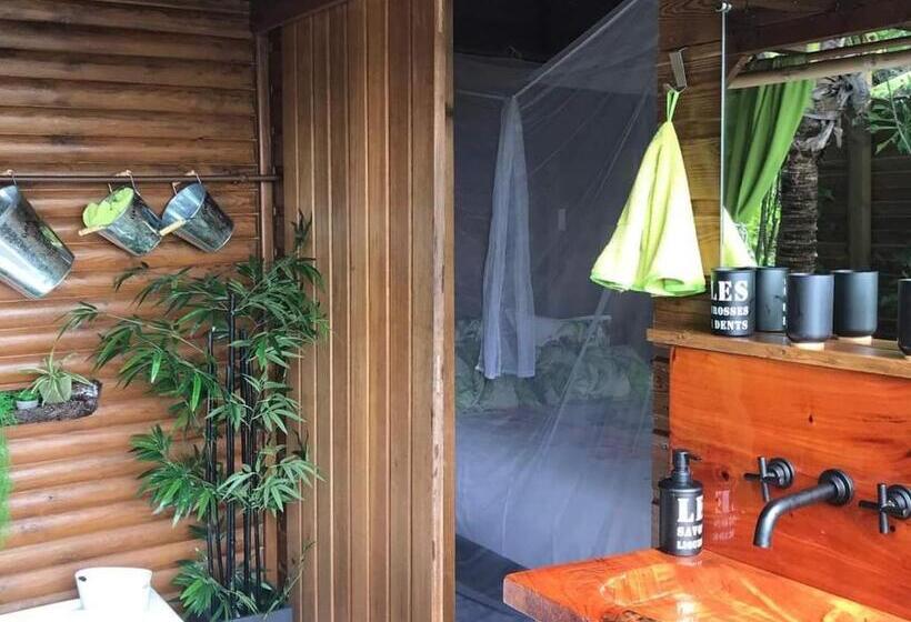 اتاق استاندارد با چشمانداز دریا, Ali Naïs Location