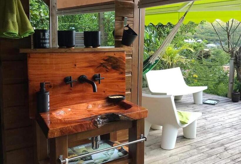 اتاق استاندارد با چشمانداز دریا, Ali Naïs Location