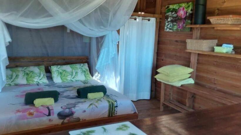 اتاق استاندارد با چشمانداز دریا, Ali Naïs Location