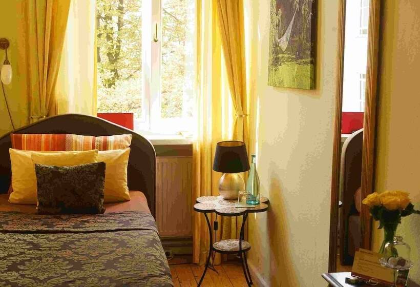 Standard Einzelzimmer Geteiltes Bad, Boutique Hotel Mittendrin Berlin