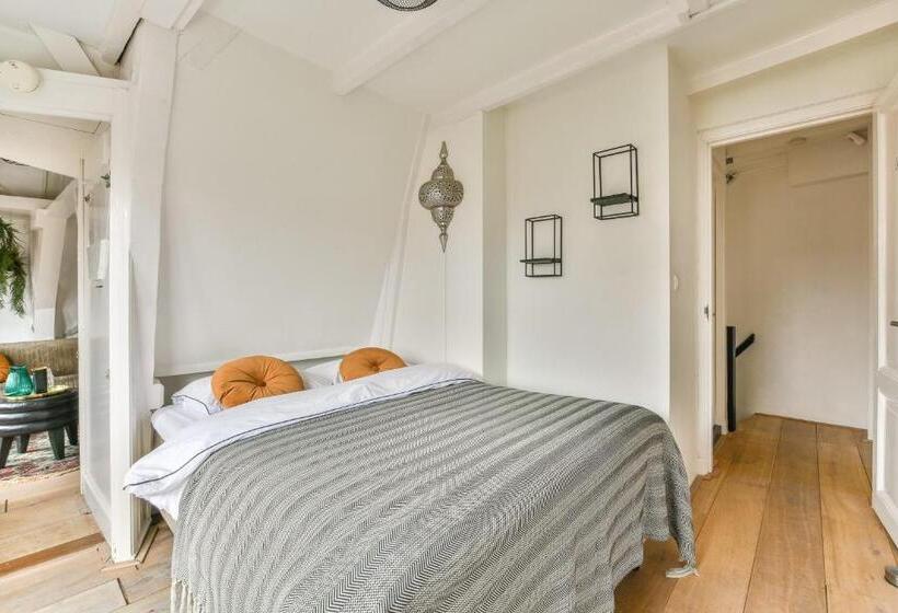 Семейный Номер, Spiegelgracht Apartments With Canal View