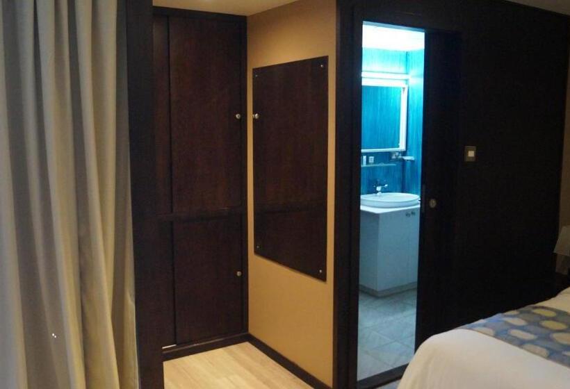 اتاق استاندارد, C