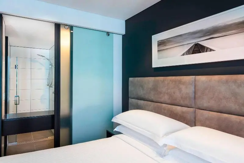 キングサイズベッドのスーペリアルーム, Four Points By Sheraton Auckland