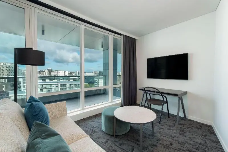 キングサイドベッドのスタンダードワンルーム, Four Points By Sheraton Auckland
