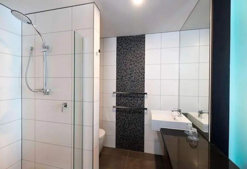 景色の見えるダブルベッドスタンダードルーム, Four Points By Sheraton Auckland