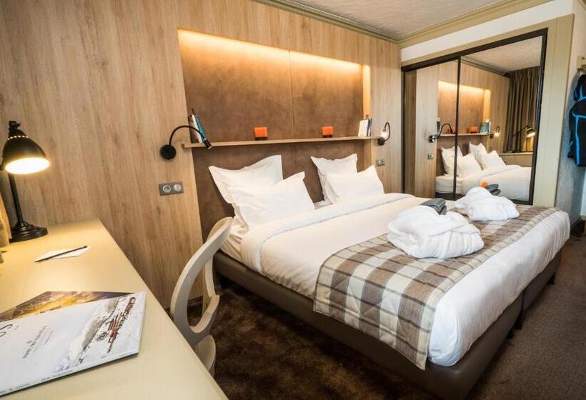 غرفة قياسية, Hôtel Courcheneige