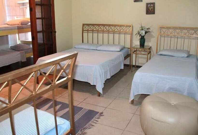 디럭스 룸, Pousada Praia Da Costa