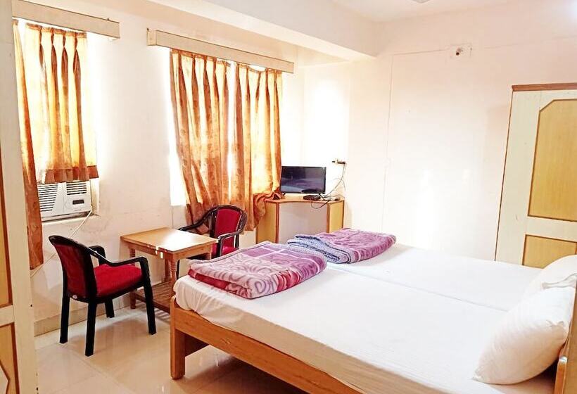 חדר דלוקס, Rajdhani Plaza