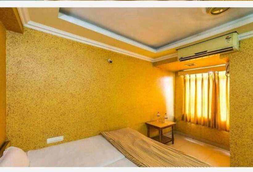 Номер Deluxe, Rajdhani Plaza