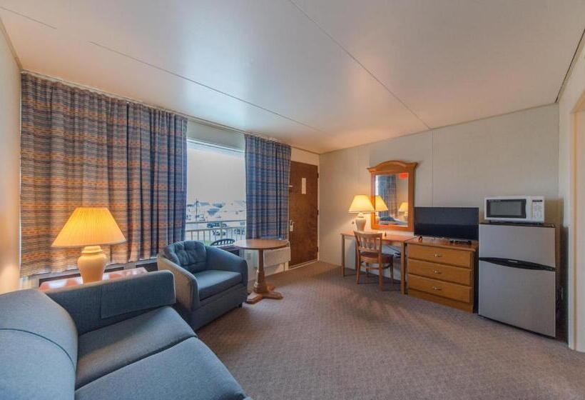 غرفة قياسية بالطابق العلوى, Lark Motel