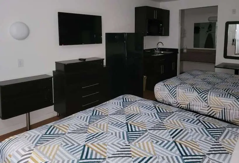 スイート, Rodeway Inn & Suites Thousand Palms   Rancho Mirage
