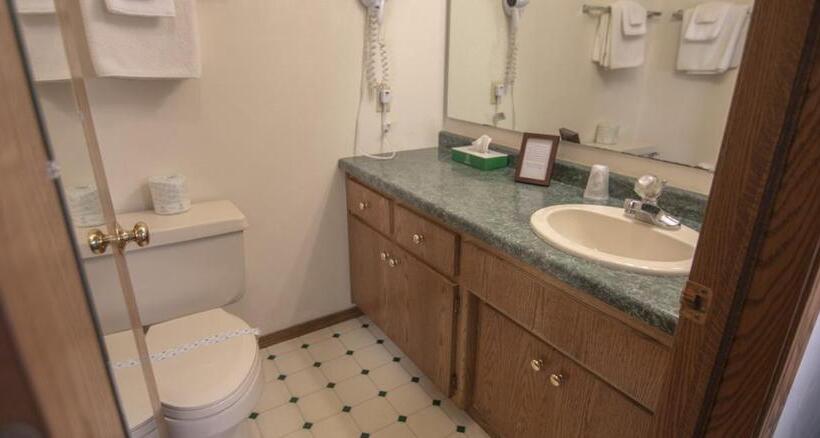 غرفة قياسية, Ridges Inn & Suites