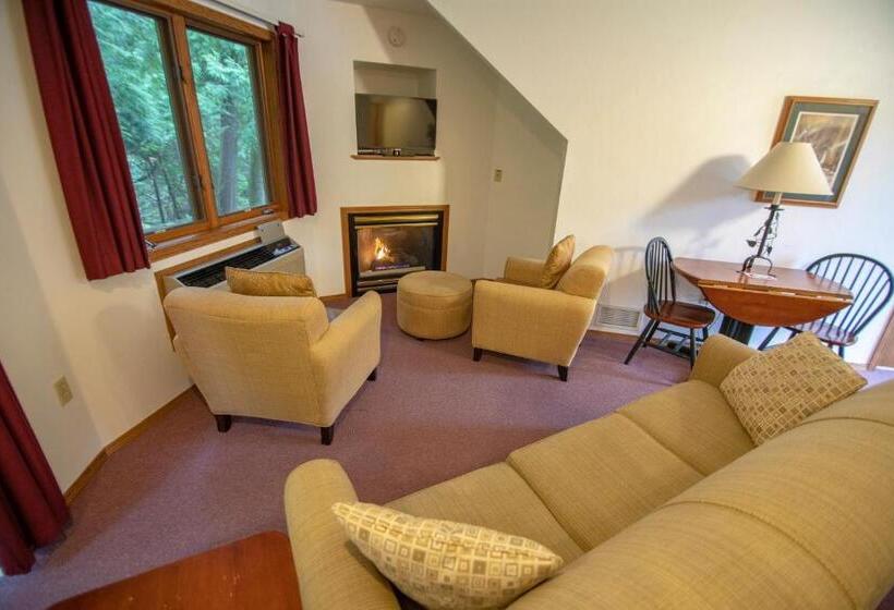 إستوديو قياسى سرير كينج, Ridges Inn & Suites