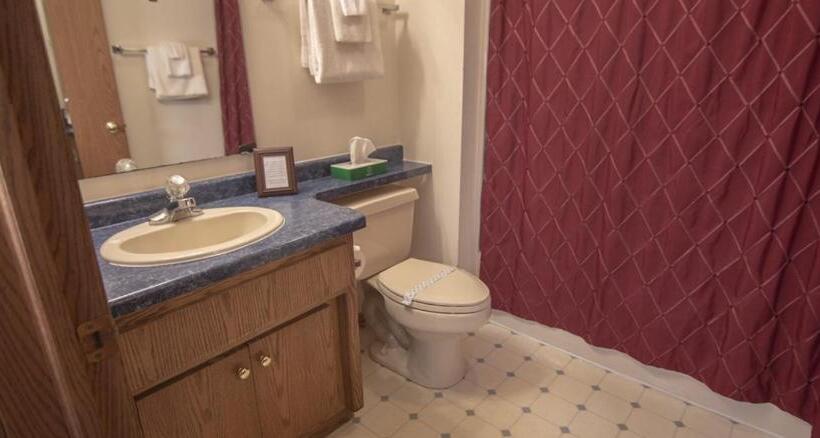 جناح غرفتين نوم, Ridges Inn & Suites