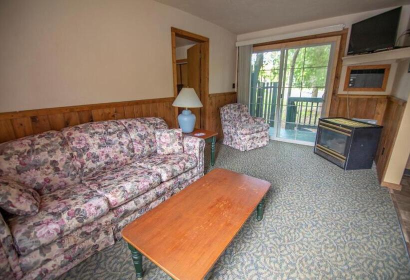 منزل غرفة نوم واحدة, Ridges Inn & Suites