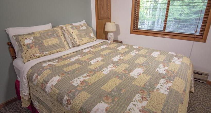 جناح غرفتين نوم, Ridges Inn & Suites