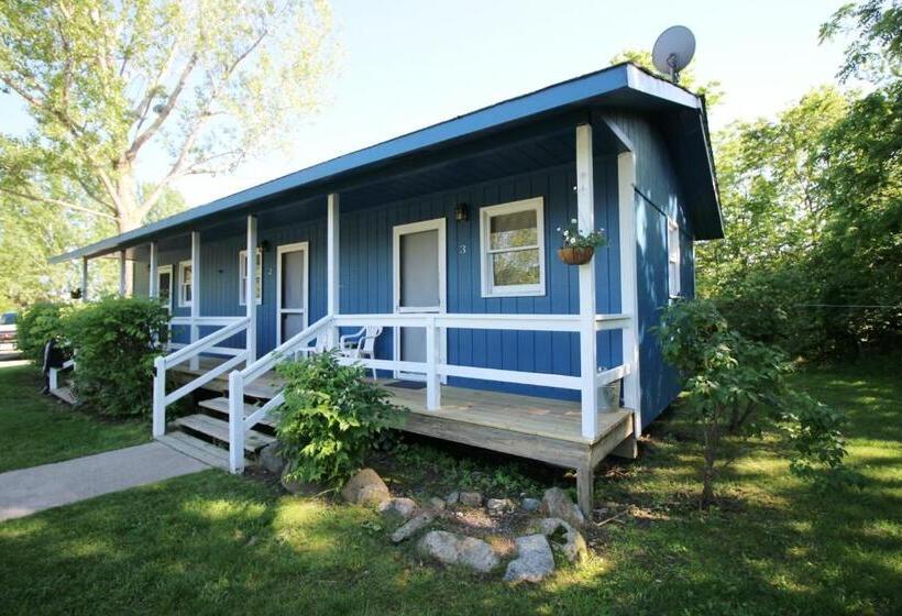 Номер Стандарт 2 Двуспальные Кровати, Bird's Nest Resort