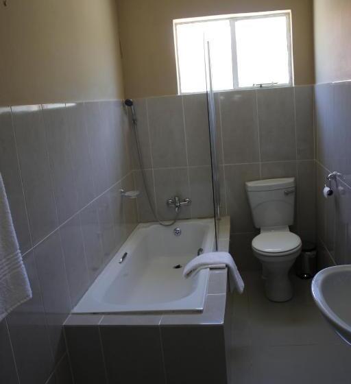 سوییت اجرایی, Bridgeville Guest House Ltd