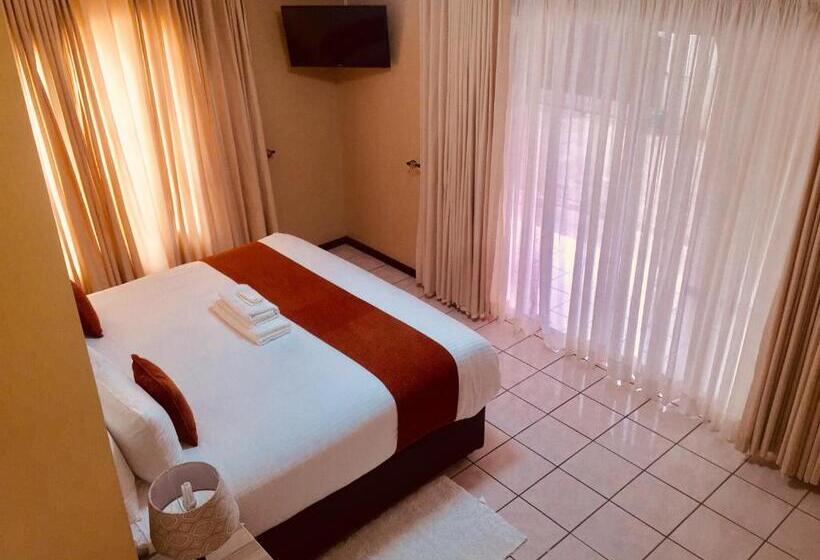سوییت اجرایی, Bridgeville Guest House Ltd