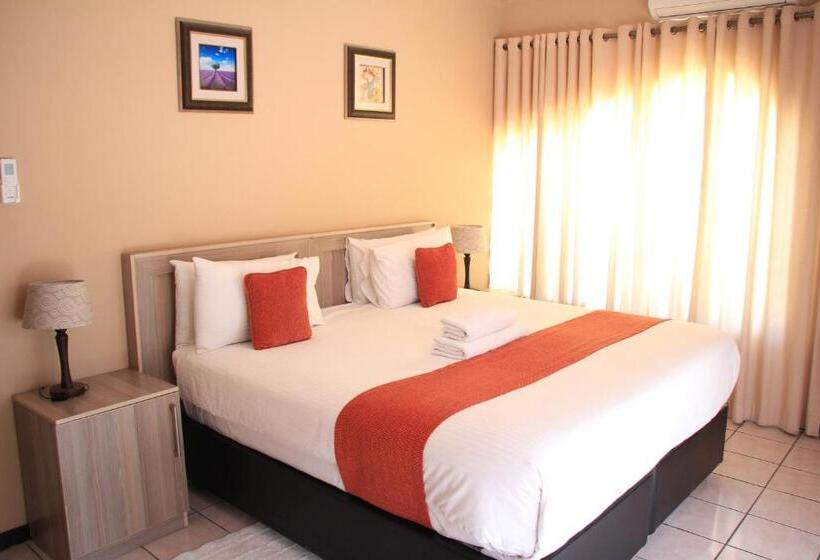 سوییت اجرایی, Bridgeville Guest House Ltd