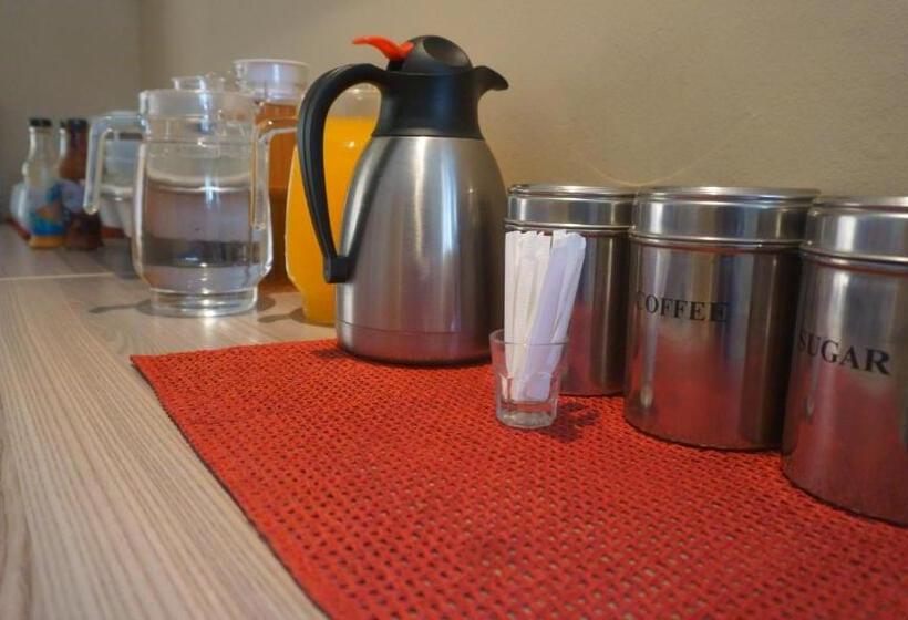 سوئیت با تخت بزرگ, Bridgeville Guest House Ltd