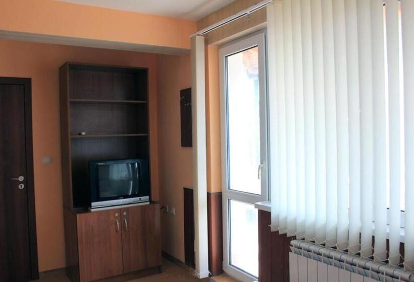 带大床的标准间, Osogovo Rooms