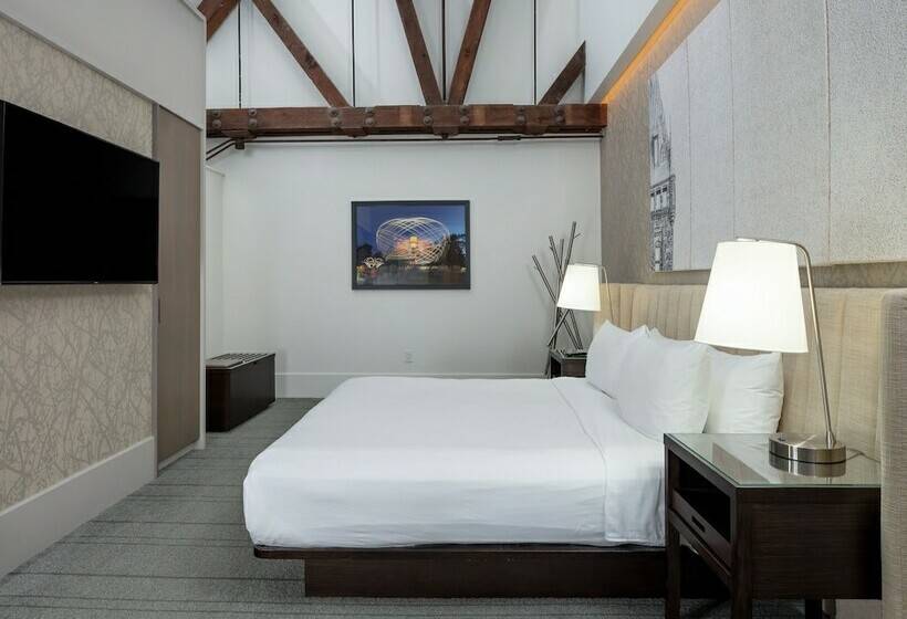 Люкс, The Richardson