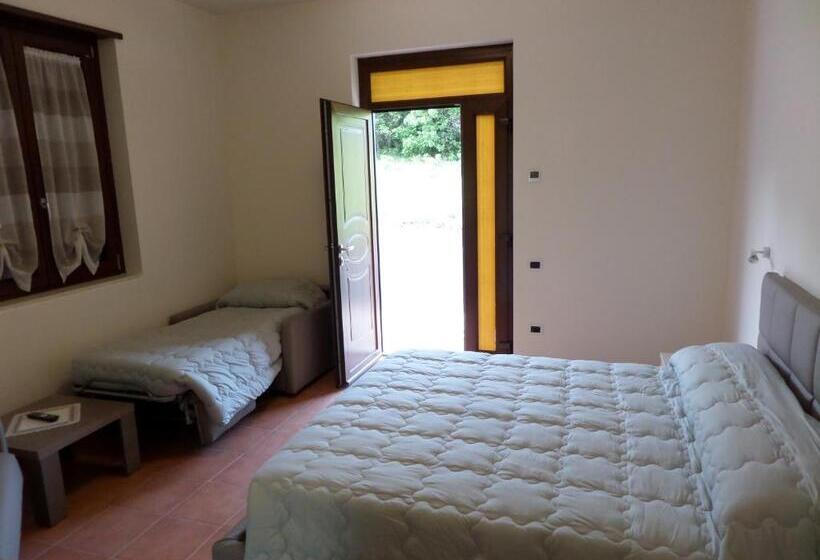 חדר משפחתי, Resort La Selva