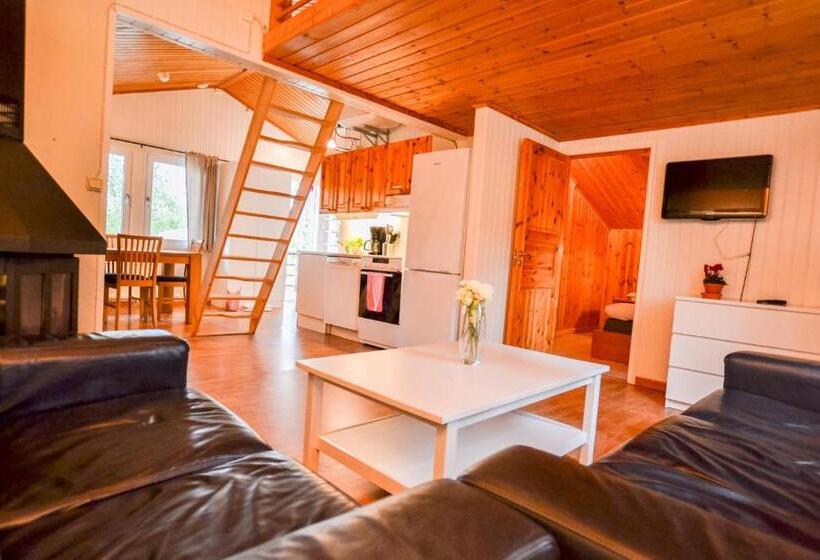 Дом 2 Спальни, årjäng Camping & Stugor Sommarvik