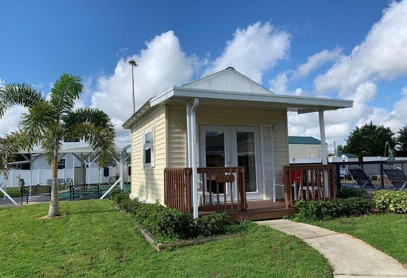 إستوديو قياسى, Woody S Rv Resort Llc