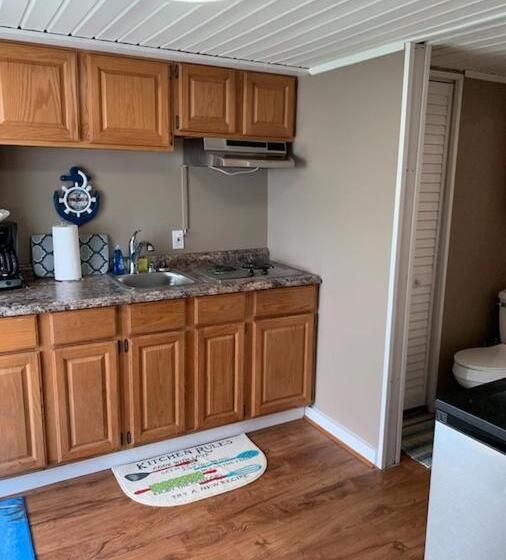 إستوديو ديلوكس, Woody S Rv Resort Llc