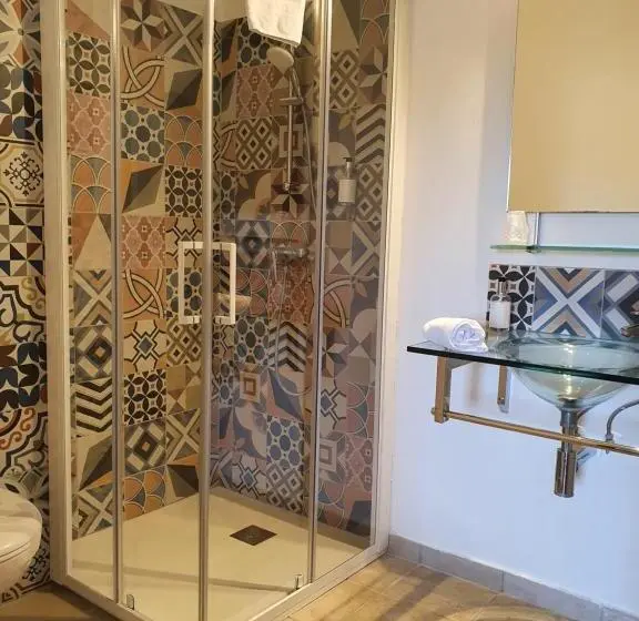اتاق استاندارد سه نفره, La Bergerie