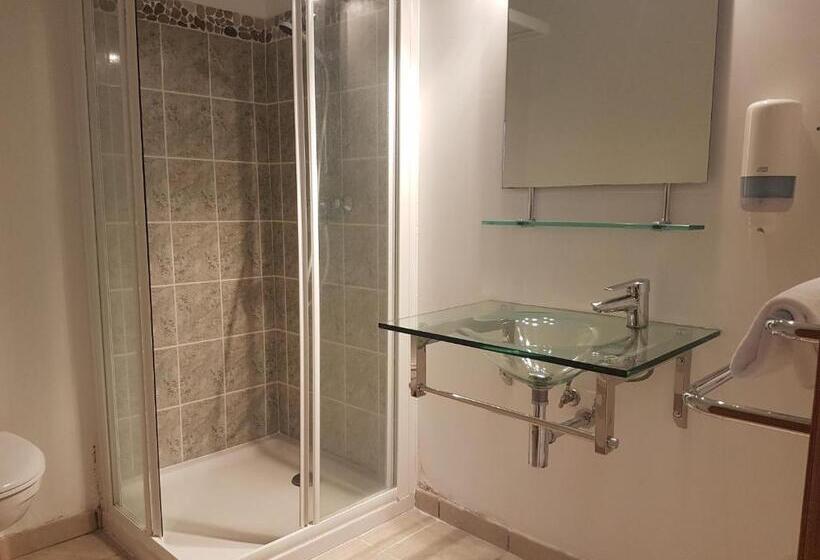 Четырехместный Номер Стандарт, La Bergerie