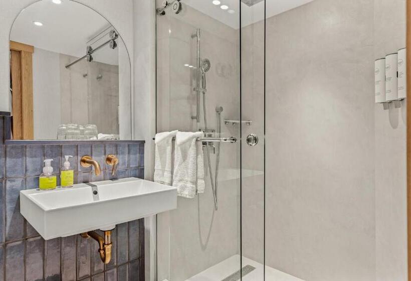 غرفة قياسية, Otter