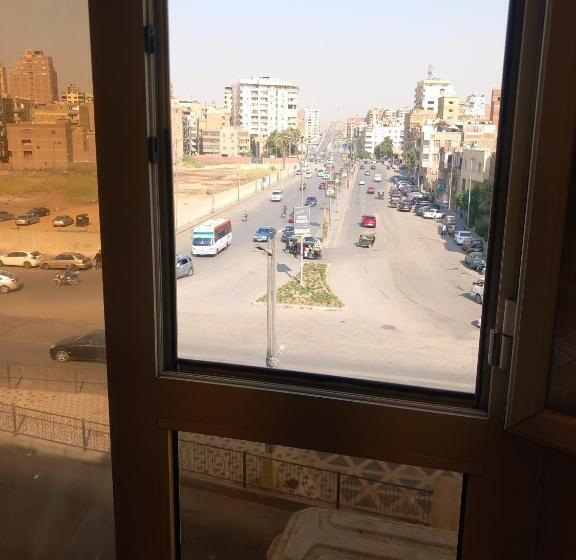 اتاق سوپریور با چشمانداز شهر, Pyramids Enigma Grand Lodge