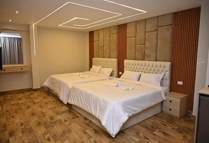 اتاق سوپریور خانوادگی, Pyramids Enigma Grand Lodge