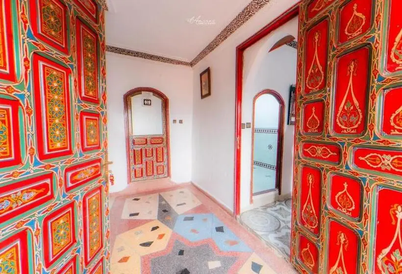 スタンダードトリプルルーム, Chefchaouen