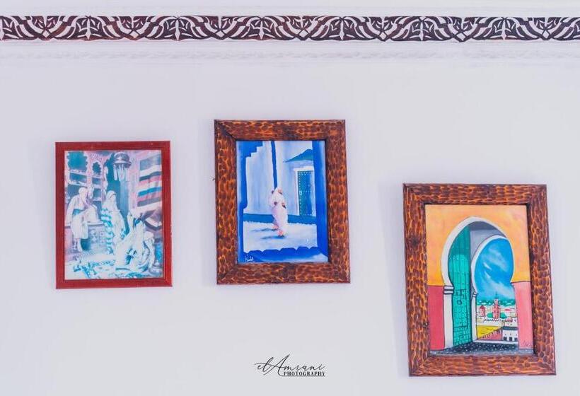 اتاق استاندارد سه نفره, Chefchaouen