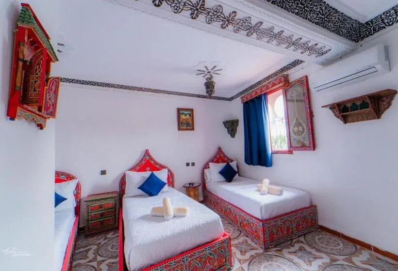 スタンダード４人部屋, Chefchaouen