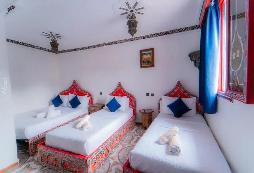 スタンダード４人部屋, Chefchaouen