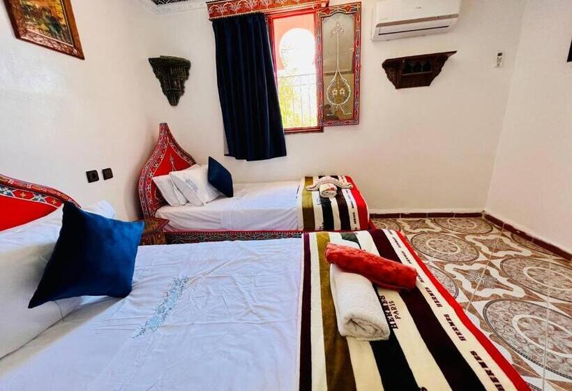 اتاق استاندارد چهار تخته, Chefchaouen